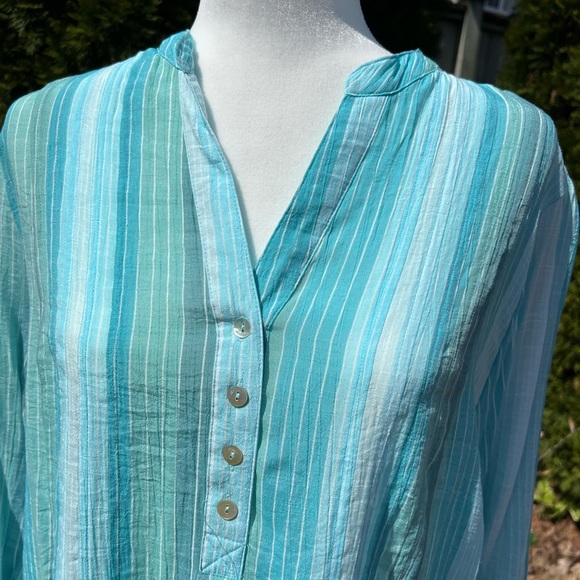 ZAC & RACHEL Tunic - Picture 2 of 6